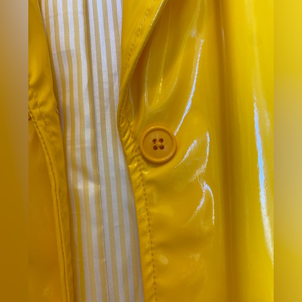 FUNG LAN & CO Bright Yellow rain coat. Bright lemon luxury rain jacket. - Picture 5 of 7